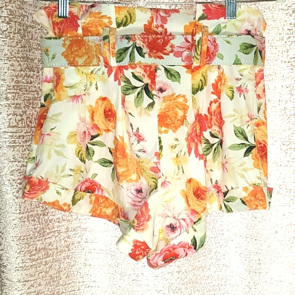 Love Bell High Waist Floral top and Shorts set Vibrant Orange Pink - Picture 2 of 14